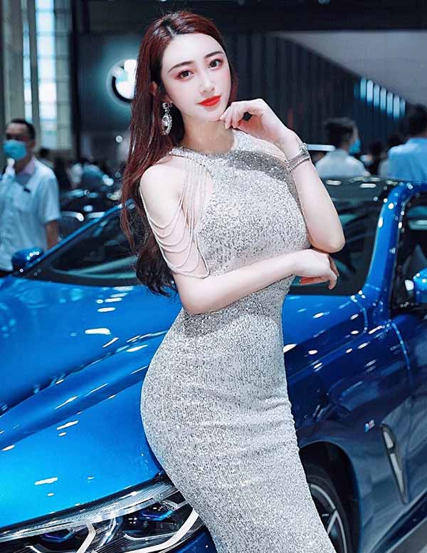 巴黎伴游服务